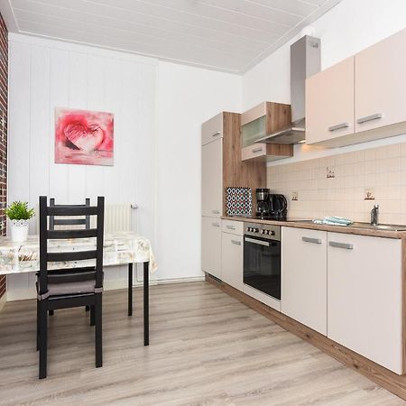 Ferienwohnungen Im Haus Waterkant 뉴할링거지어 외부 사진